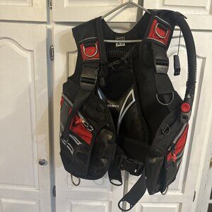 Mares Prestige BC with MRS Plus Weight Pockets - Black/Red - X-Small XS